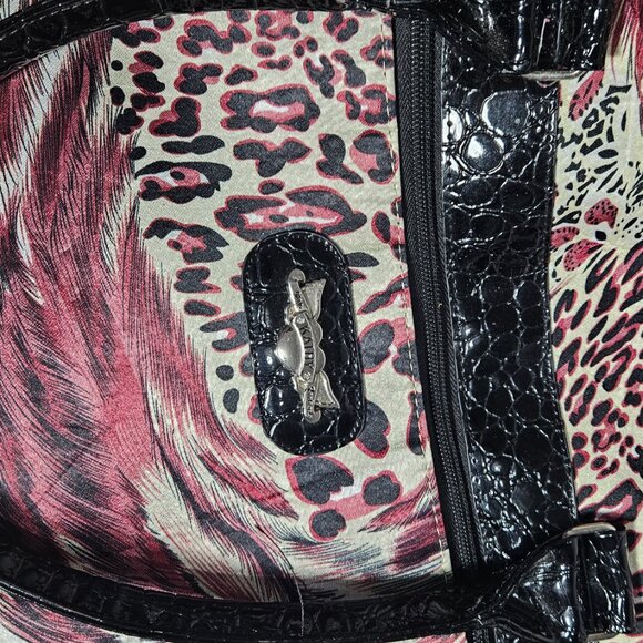 Kathy Van Zeeland Leopard Print Wheeled Suitcase - Picture 2 of 6